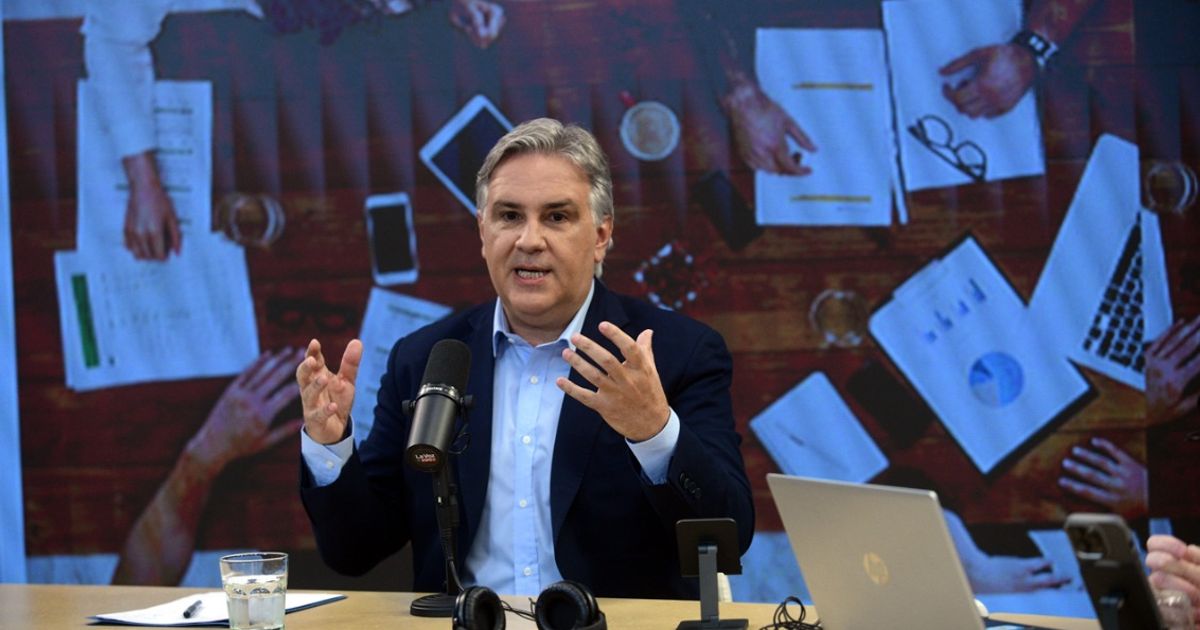 El gobernador de Córdoba, Martín Llaryora, en La Voz en Vivo.